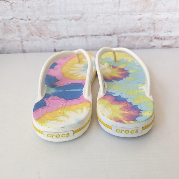 CROCS Tie-Dye Flip Flops with White Straps - Picture 5 of 11